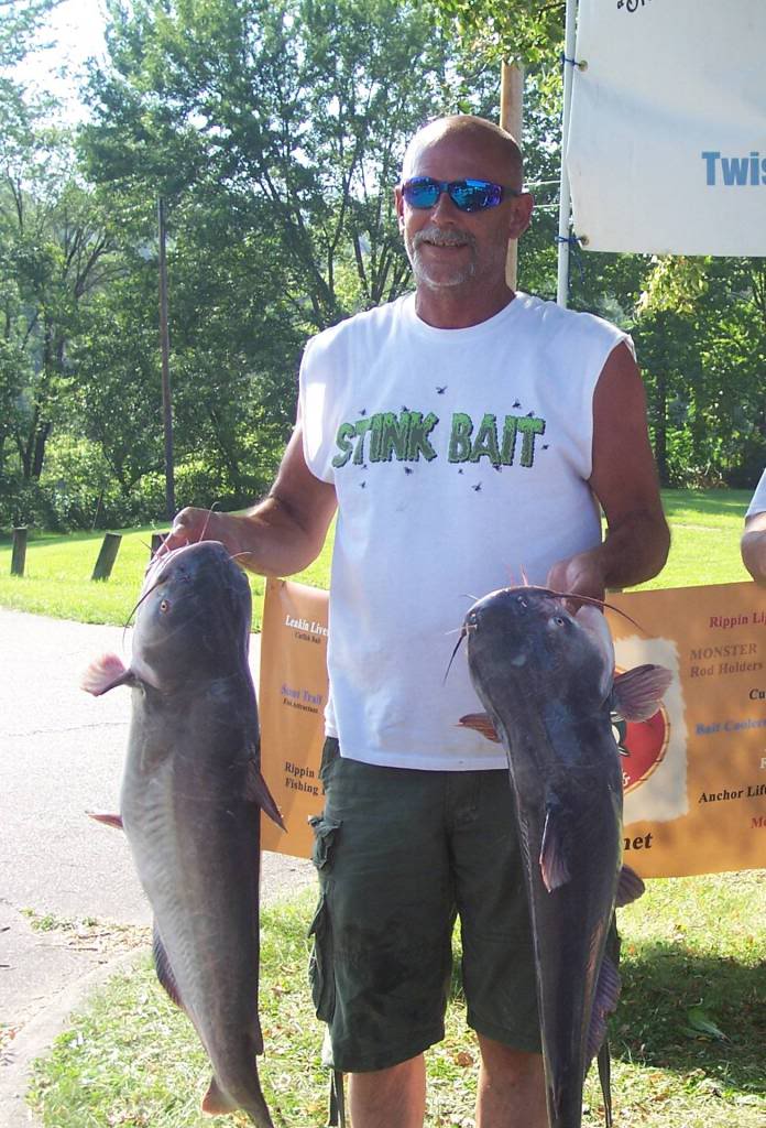 TwistedWhiskerz tournament cat fish pics over 10 pounds   OhioRiverDennyRoss21721920poundBlues