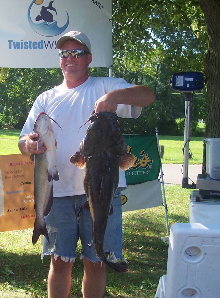 TwistedWhiskerz Anglers cats over 10  pounds pics  OhioRiverJustinJackson1530poundFlathead