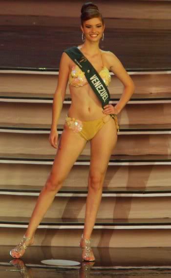 ***** Pageant- Mania´s The Most Sexy of 2010 is Rozanna Purcell from Ireland!!! ***** 156848_108263995912121_100001855626616_72711_6741226_n