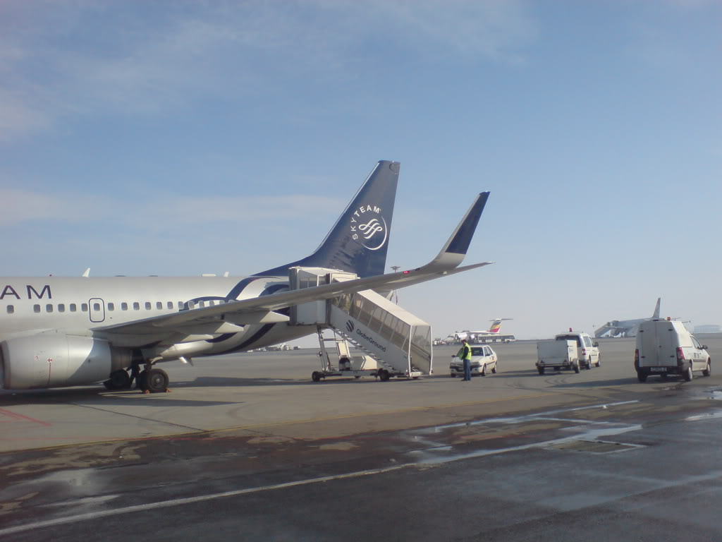 Aeroportul Bucuresti (Henri Coanda/Otopeni) - Februarie 2012 DSC00275