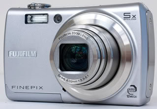 Menjual Digital Camera / Camcorder/ PDA Mobile Phone... >BARU UPDATE NOVEMBER 2009< Camera-front-angled