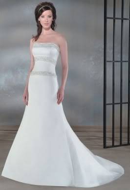 فساتين حلوة اووووووووى Bonnybridalgown6141fg1