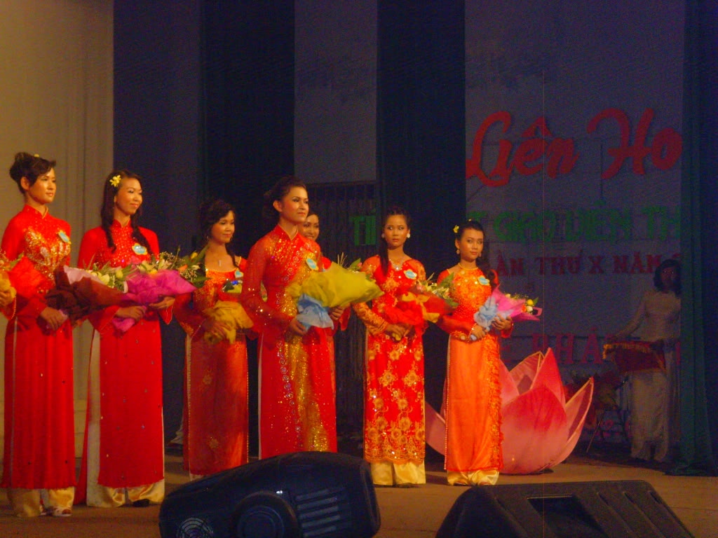 Hình Ảnh Sau Đêm Chung Kết Miss Huaf 2010 SNV37070