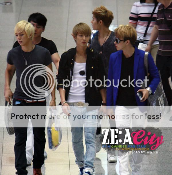 [OTHER] ZE:A at Incheon Airport, [2010.07.26] 533504492010072701573688