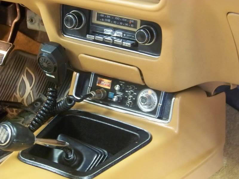 Console Mounted GM CBD-10  CB Radio 100_5924