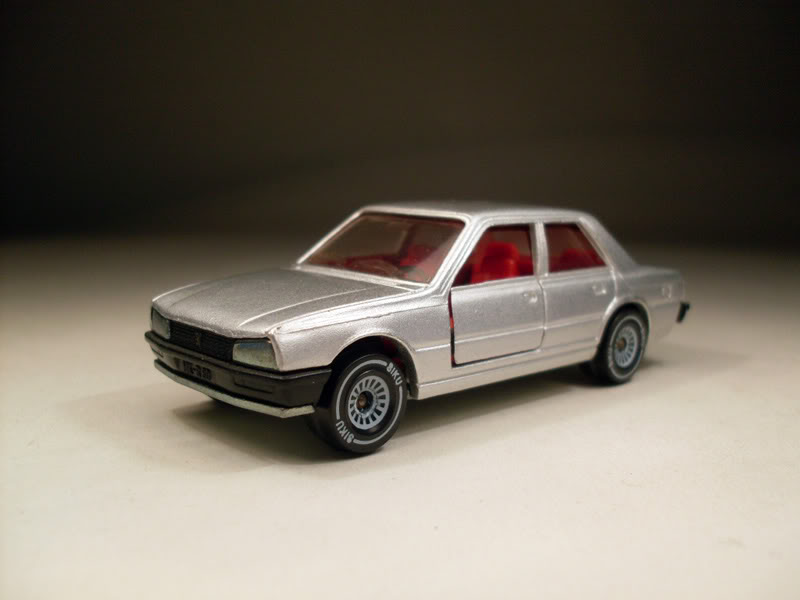 Peugeot 505 Siku SDC12938