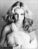 Qual é a cantora pop mais bonita? Th_BritneySpears0002