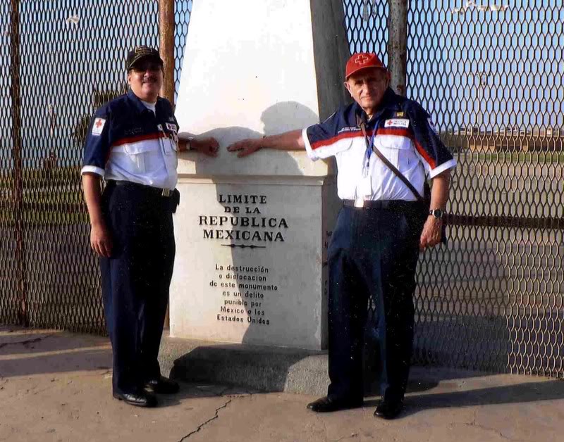 In Memoriam, Fotografías en Colaboraciónes VirgilioyCojucnov06Tijuana