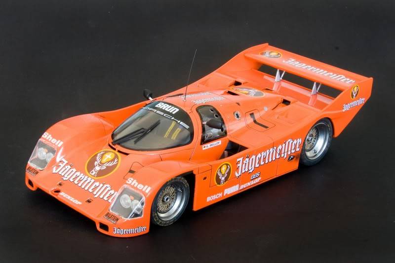 Porsche 956 "Jägermeister" (S.Bellof) 02Porsche956Revell1_24Front