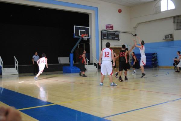 Basketball tournament pictures L_0d390b3d5ff5440abce2ad629c436f14