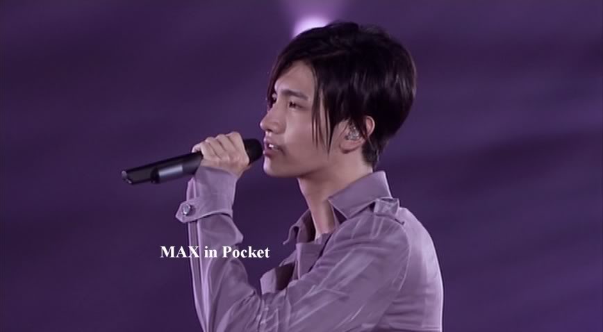 [08.08.2012] [Pics+Gif] ChangMin - TONE Live in Tokyo (Back To Tomorrow) 3b7ba748