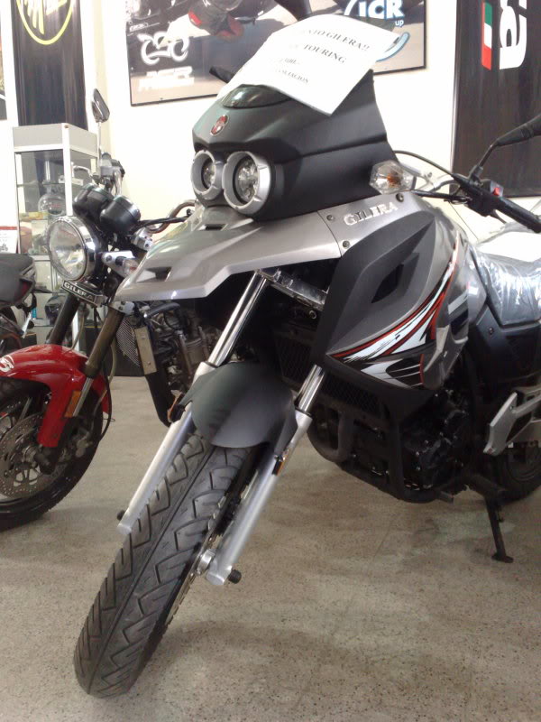 Hoy pague una Gilera SMX 400 ! 26112011375