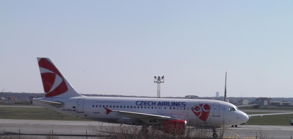 Aeroportul Bucuresti - Henri Coanda / Otopeni (OTP / LROP) - Martie 2014 OK-REQ_zpsa8243a99