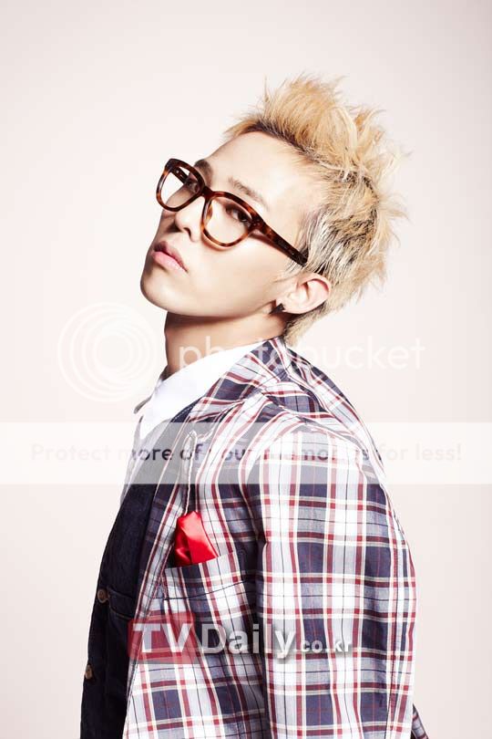 ~~G-Dragon!~~ 20110328_gdragonbecomesmodelforbeanpole_01G-DragonlookingstylishasusualforBeanPole