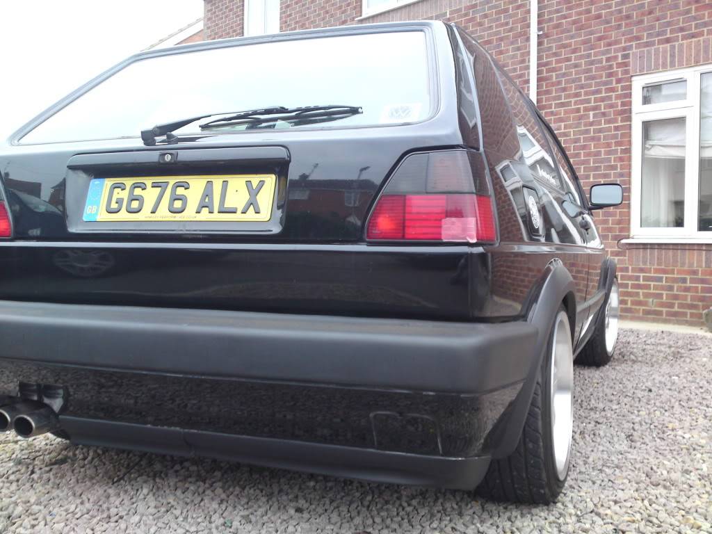 pics of my mk2 golf after a good ol wash!!!!!!!!! dont you just love it DSC00188