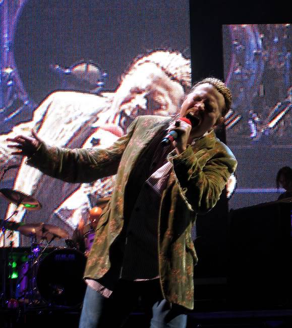 [FOTOS] W. Axl Rose (fundador, lider, alma, esencia y Seor de Guns N' Roses) (2) - Pgina 5 0607concerts_-27