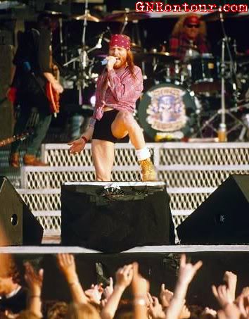 [FOTOS] W. Axl Rose (fundador, lider, alma, esencia y Seor de Guns N' Roses) (2) - Pgina 26 1237572247400_f