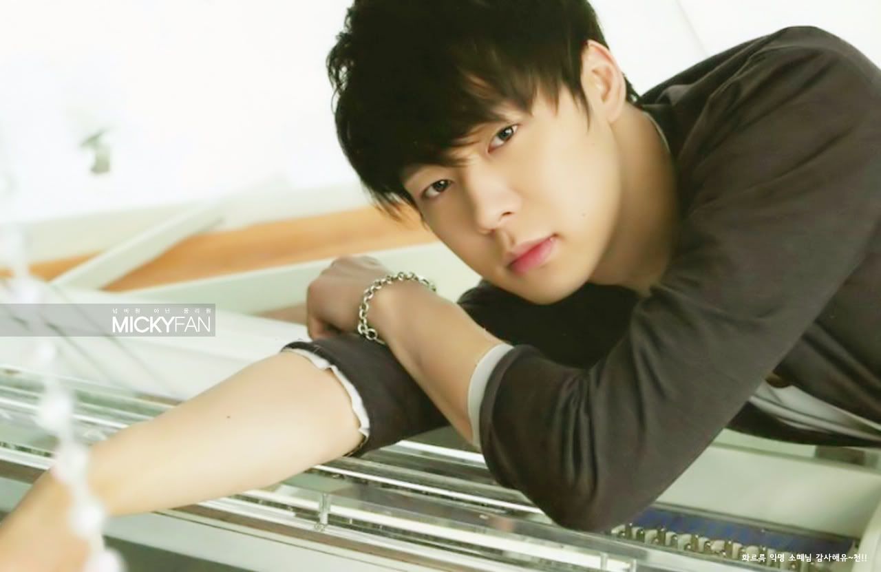 [PICS] YOOCHUN WALLIES Wallie09syc