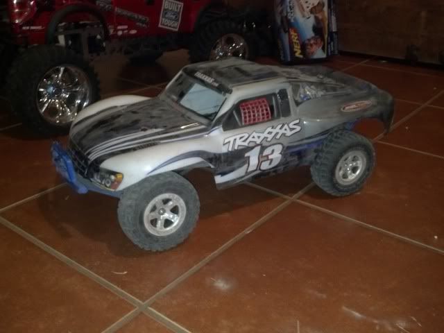 traxxas Son-Uva-Digger body, emaxx flm, slash roller, wheels IMG_20130401_075832_057_zpscbf3161e