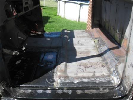 projet pick-up chevy C10 1967 - Page 7 Plancher0042