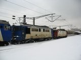 20 ianuarie 2010 - Gara de Nord - Bucuresti, atinsa de zapada Th_3-Locomotivadiesel-electrica60-0967