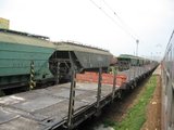 M702: Dus-intors, de la București până în”Orașul cu salcâmi” [2009] Th_11-MarfareinStatiaBuzau_resize_zps66886d8f