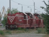 M702: Dus-intors, de la București până în”Orașul cu salcâmi” [2009] Th_17-TreilocomotiverosiicafocullamalulDunariiinBraila_resize_zps9aea151e