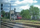 M702: Dus-intors, de la București până în”Orașul cu salcâmi” [2009] Th_37-LocomotivaelectricadecalatoriinfataDepouluiFaurei_resize_zps15fe04b2