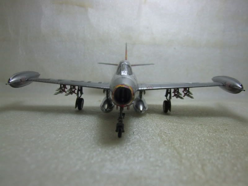 F-84G THUNDERJET   1:72 591d5620