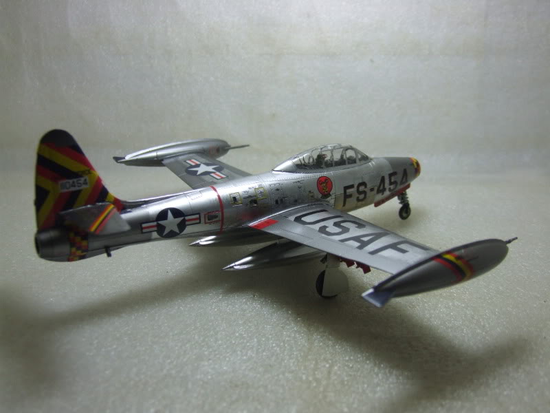 F-84G THUNDERJET   1:72 Fe6d5b85