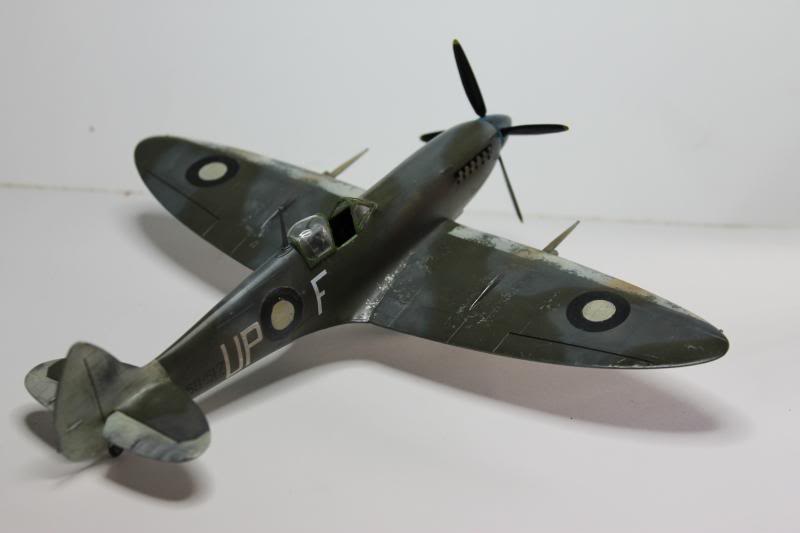 1/48 Arii Spitfire LF MK VIII A58-517 IMG_0407_zps372db19b