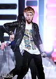 100115 Jonghyun en el Music Bank II Th_f0070761_4b52a8802c742