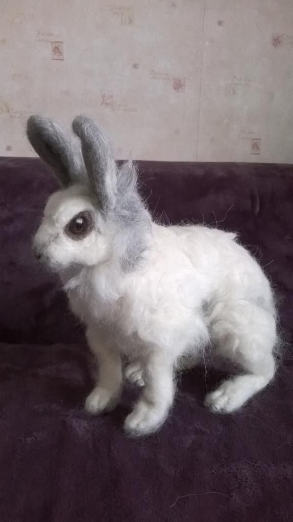 Handmade needlefelted snowshoe hare, wild bunnies and stoats WP_20140512_019