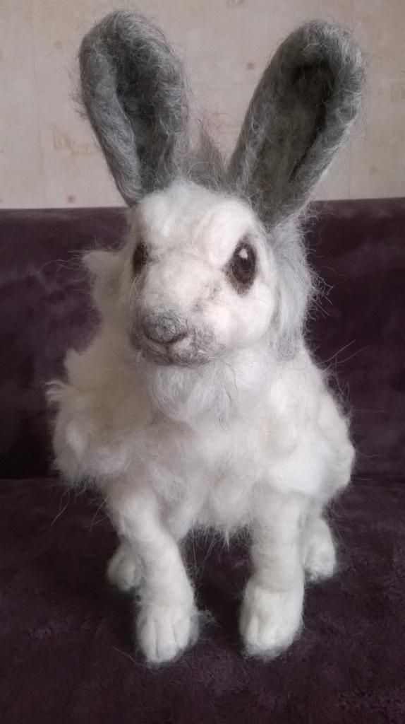 Handmade needlefelted snowshoe hare, wild bunnies and stoats WP_20140512_021