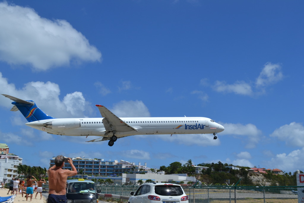 Simplemente Maho Beach (Princess Juliana Airport) DSC_0129_zpslvuh3mwr