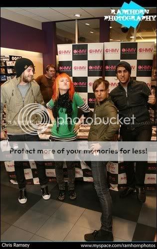 some awesome pictures of paramore :) 30815842a6307880118l