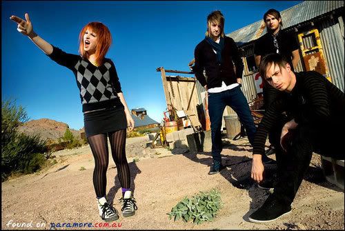 some awesome pictures of paramore :) 4414825832a6440187997l