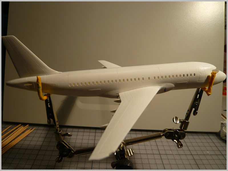 [Revell] A-319 BMI/Austria (épisode 5 3/4 - Lustrage ) A319BMI0004