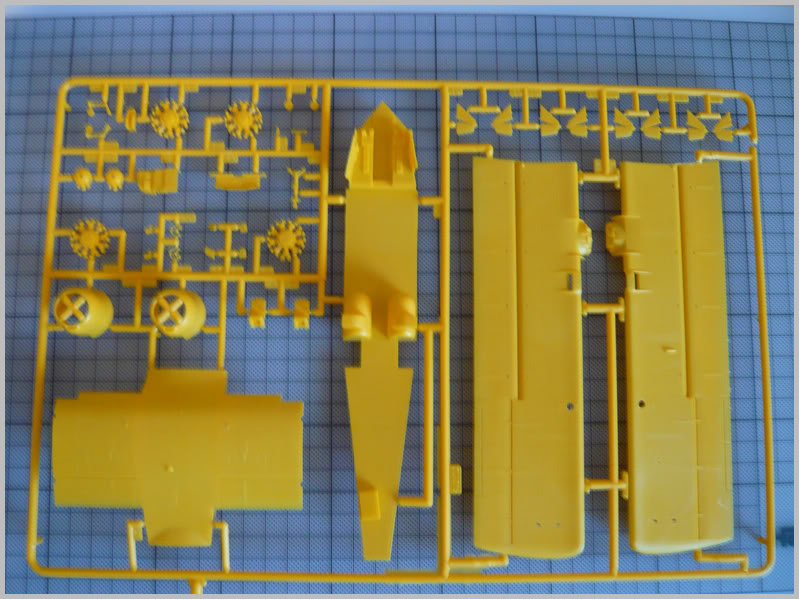 [Heller] Canadair CL-215 - 1/72 Canadair10