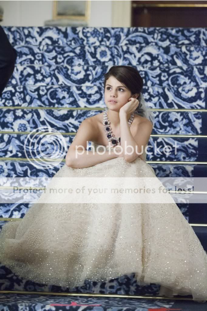 Alexis Caroline Maria Evans Selenagomez-MONTECARLO