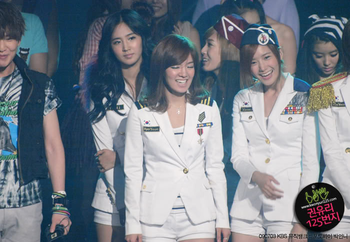 [PICS/GIF][18-08-2011] Topic đặc biệt về Yulsic (P3) 090703mubank12503