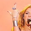 Miley Cyrus - Page 10 0720_37