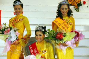 Thành tích của Việt Nam Beauties tại Miss Grand slam!!!!!!! Nguyen-Thi-Ai-Nhi-Dang-Quang-Hoa-Ha