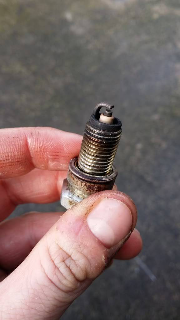 Spark plug slightly black 20140226_124545