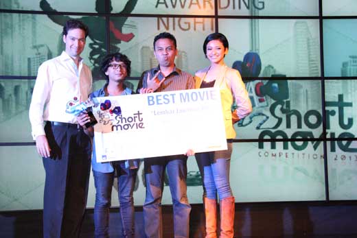 Ini Dia Para Pemenang AXA Short Movie 2013! Inside22_zps7ffb67b7