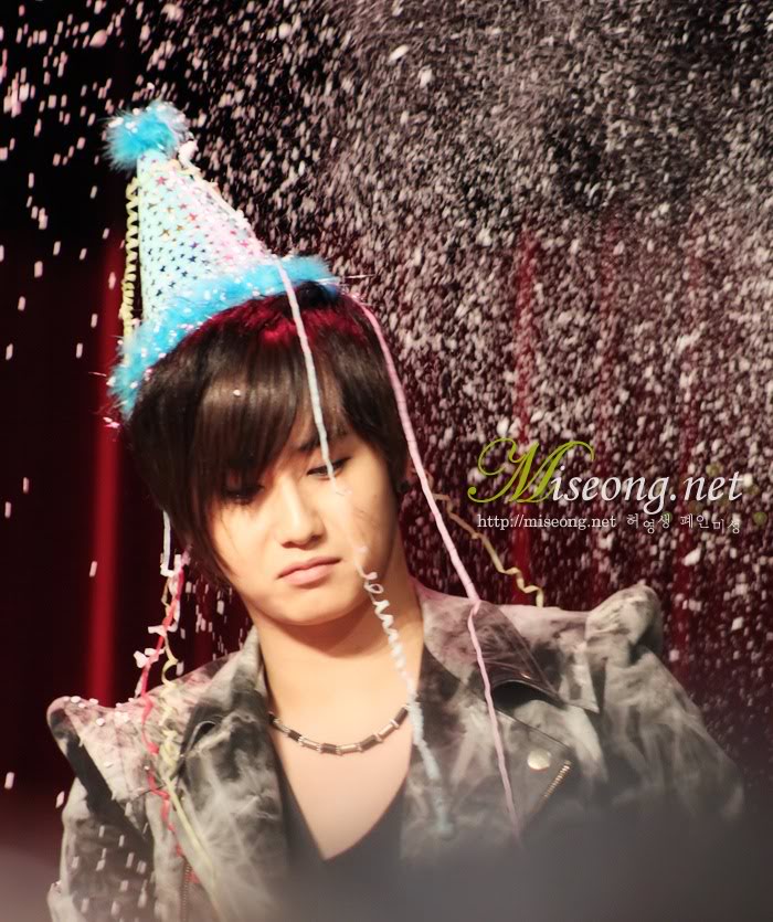 [SS501] Young Saeng's Birthday Celebration (4ª parte) 1257218446_003