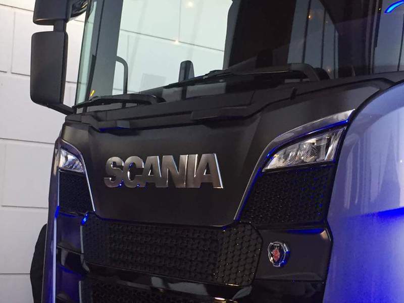 new scania, model 2016. Nova%20Scania%20Farovi_zpsaj4x1hy1