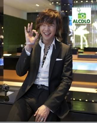 Jang Geun Suk Cats-crop