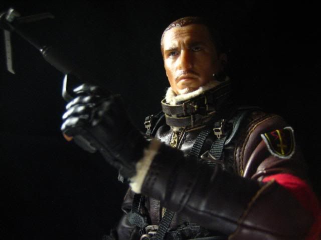 HOT TOYS Terminator: Salvation - John Connor Final Battle Ve - Página 9 IMG_7367Small