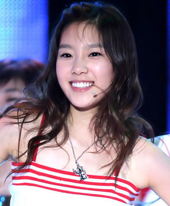 [PICS/GIF][24-03-2012] Lúm đồng tiền của Tae B97844a8d1f34eb8cb130c2b